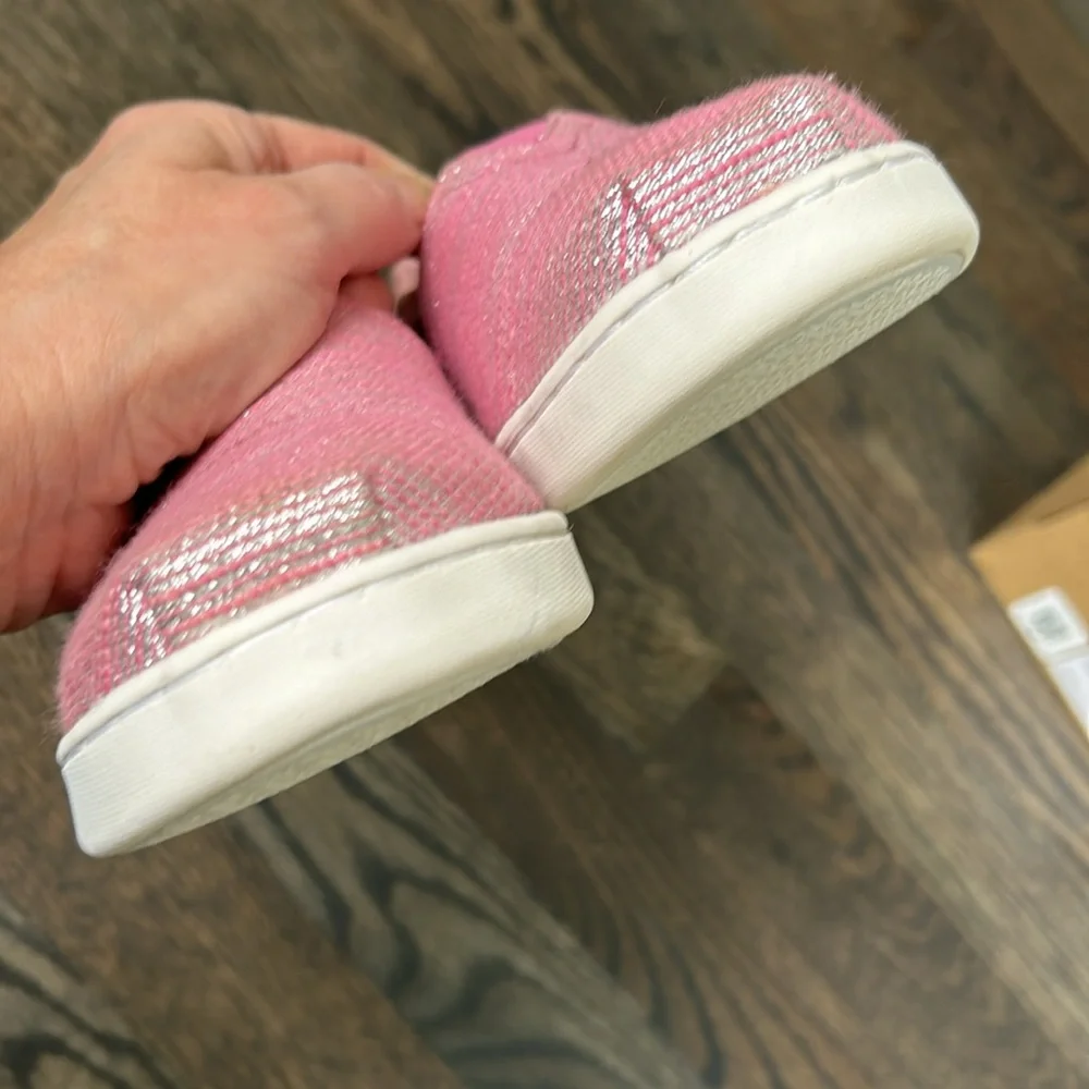 TOMS Bimini Peony Slubby Metallic Pink YOUTH 3 Girls Glam/Shimmery/ Glitter Boat